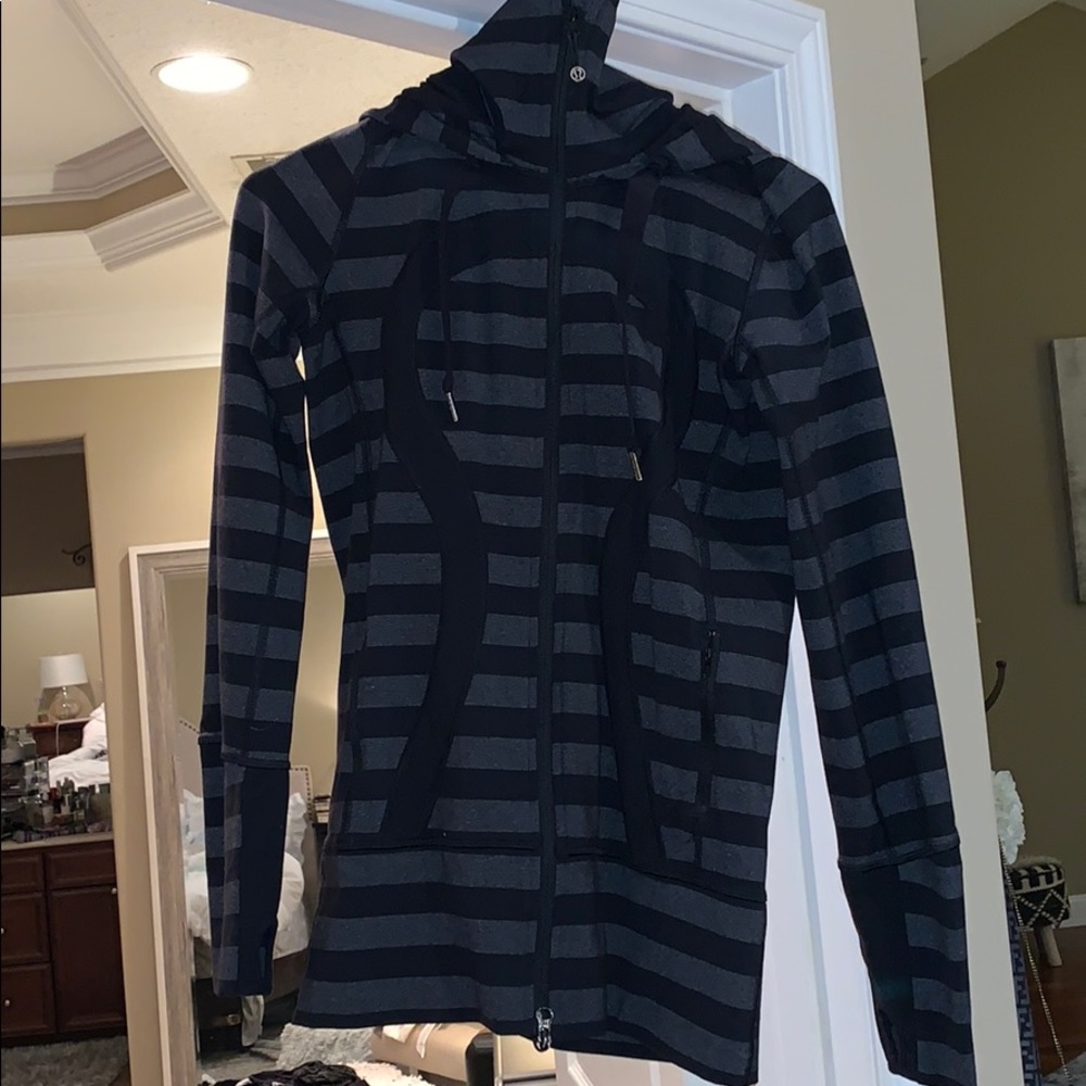 Lulu black and gray SCUBA JACKET